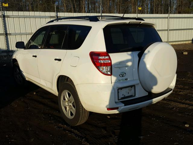 JTMZF4DV2B5035812 - 2011 TOYOTA RAV4 WHITE photo 3