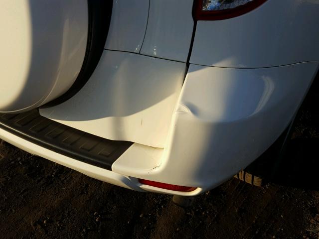 JTMZF4DV2B5035812 - 2011 TOYOTA RAV4 WHITE photo 9