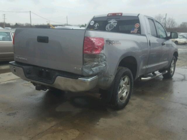 5TBBV54128S508806 - 2008 TOYOTA TUNDRA DOU GRAY photo 4