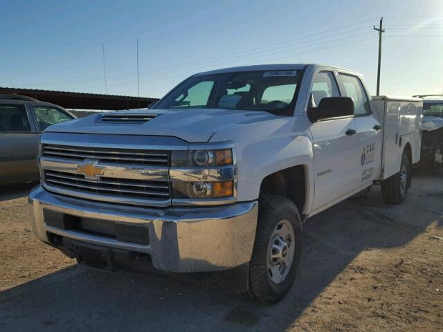 1GB1KUEY1HF224573 - 2017 CHEVROLET SILVERADO WHITE photo 2