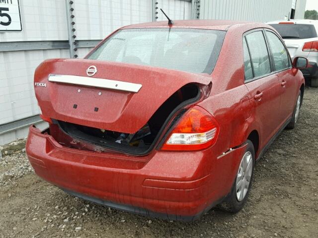 3N1BC1APXBL393046 - 2011 NISSAN VERSA S RED photo 4