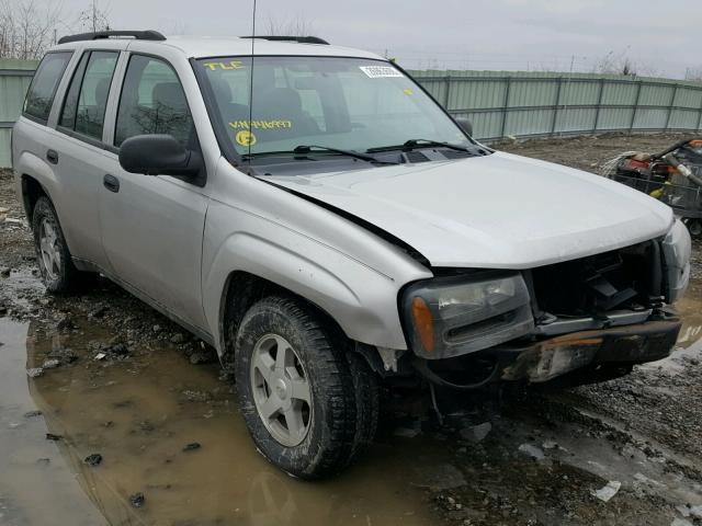 1GNDS13S342446997 - 2004 CHEVROLET TRAILBLAZE SILVER photo 1