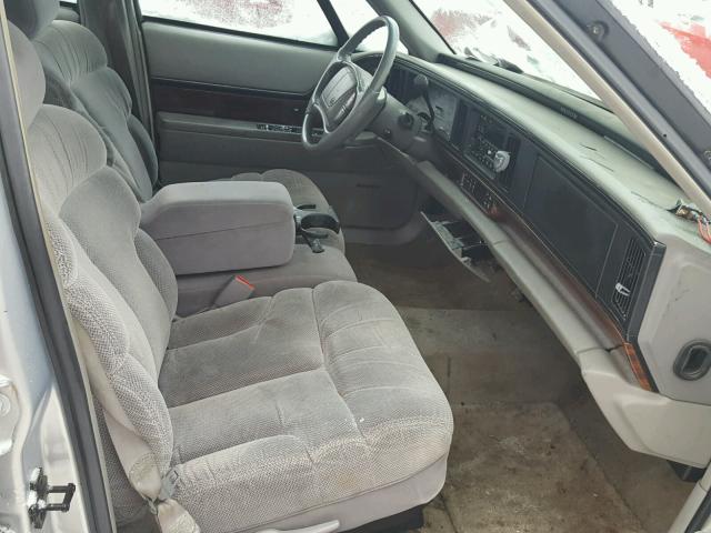 1G4HR52K7WH534915 - 1998 BUICK LESABRE LI GRAY photo 5