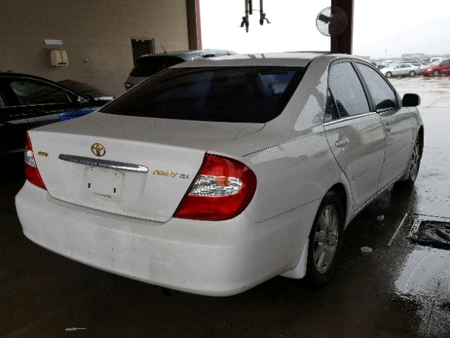 4T1BE32K13U177868 - 2003 TOYOTA CAMRY LE WHITE photo 4