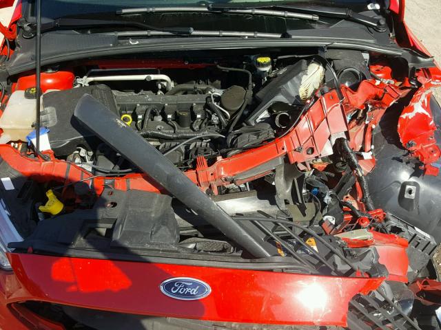 1FADP3K2XFL325409 - 2015 FORD FOCUS SE RED photo 7