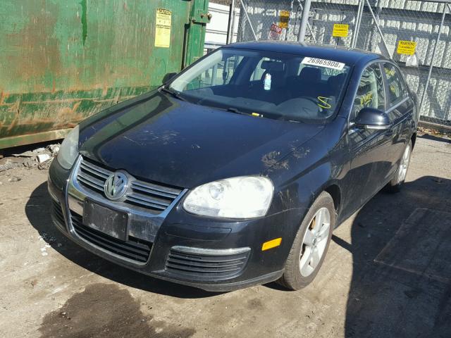 3VWRZ71KX8M055695 - 2008 VOLKSWAGEN JETTA SE BLACK photo 2