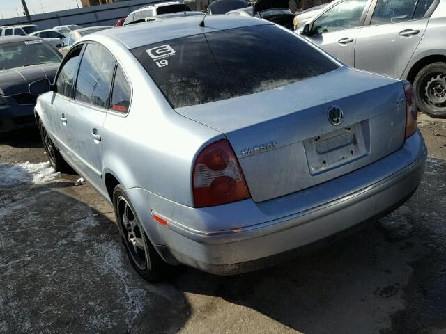 WVWRH63B71P210278 - 2001 VOLKSWAGEN PASSAT GLX 银色 照片 3