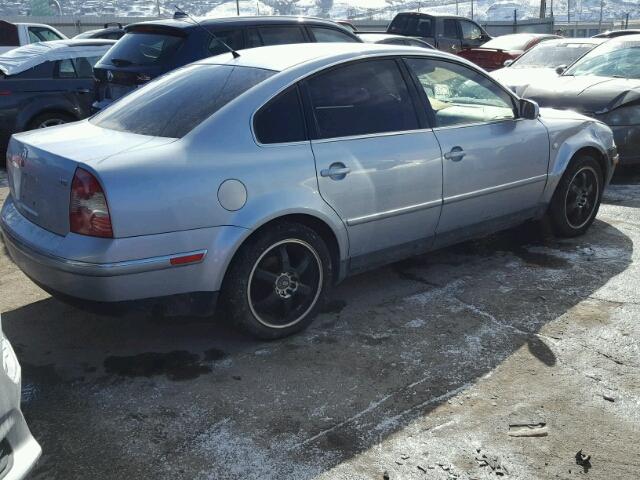 WVWRH63B71P210278 - 2001 VOLKSWAGEN PASSAT GLX 银色 照片 4