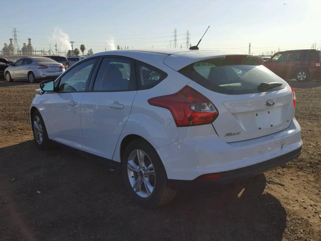 1FADP3K26EL118319 - 2014 FORD FOCUS SE WHITE photo 3