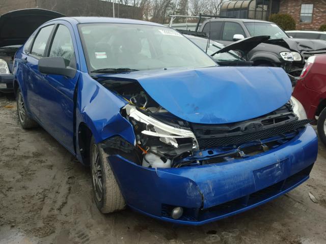 1FAHP3FN2AW152840 - 2010 FORD FOCUS SE BLUE photo 1