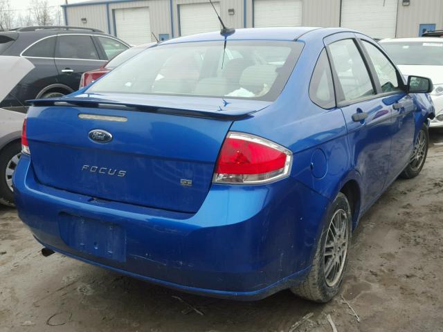 1FAHP3FN2AW152840 - 2010 FORD FOCUS SE BLUE photo 4