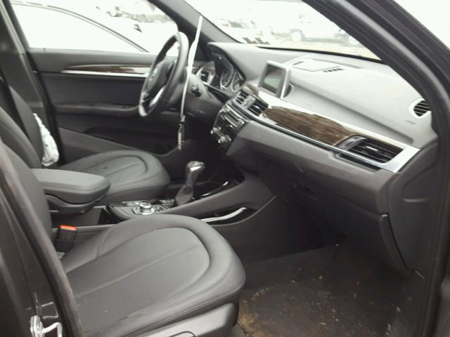 WBXHT3C32G5E51998 - 2016 BMW X1 XDRIVE2 Grau Foto 5