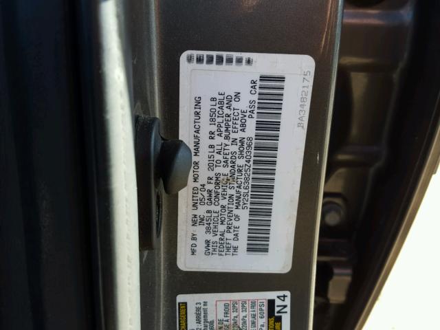 5Y2SL63825Z403968 - 2005 PONTIAC VIBE GRAY photo 10