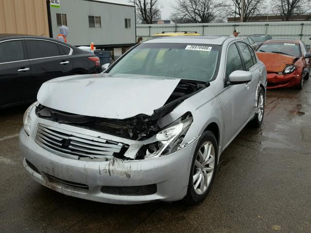 JNKCV61F39M053977 - 2009 INFINITI G37 SILVER photo 2