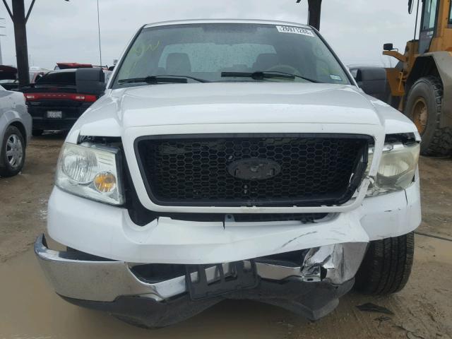 1FTRX12W06NA77974 - 2006 FORD F150 WHITE photo 9