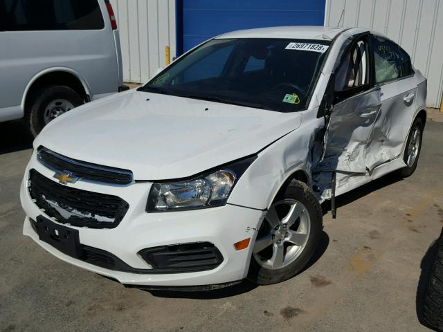 1G1PC5SB7F7220844 - 2015 CHEVROLET CRUZE LT WHITE photo 2