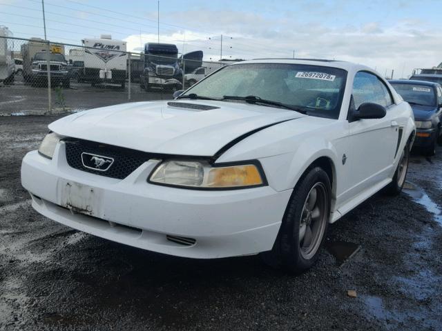 1FAFP4043XF201825 - 1999 FORD MUSTANG WHITE photo 2