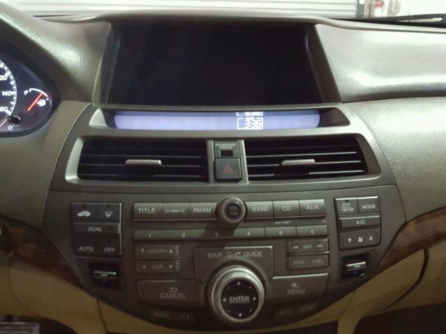 1HGCP36889A018410 - 2009 HONDA ACCORD EXL WHITE photo 9