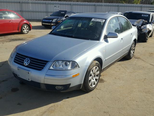 WVWPD63B03P274636 - 2003 VOLKSWAGEN PASSAT GLS BLUE photo 2