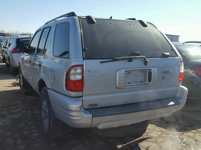 4S2DM58W924332501 - 2002 ISUZU RODEO S SILVER photo 3