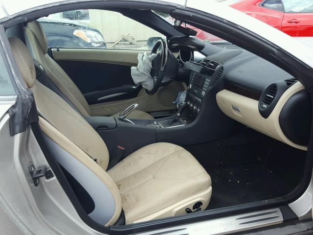 WDBWK54F17F156778 - 2007 MERCEDES-BENZ SLK 280 GRAY photo 5