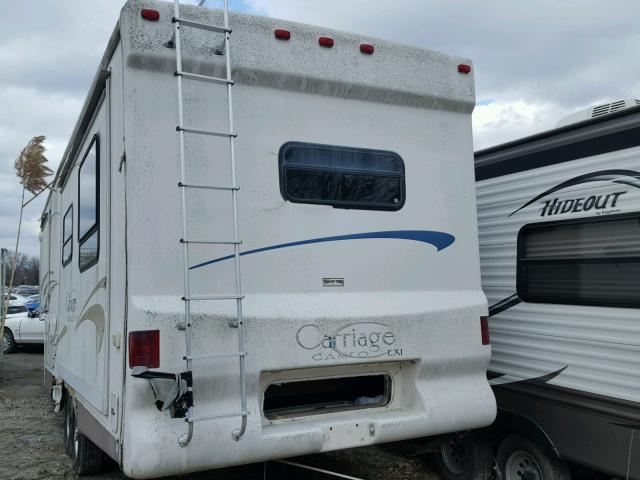 16F62E3P321A04327 - 2002 CARR 5TH WHEEL WHITE photo 3