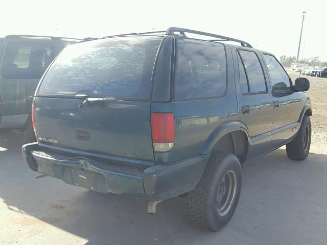 1GNCS13W0V2231917 - 1997 CHEVROLET BLAZER GREEN photo 4