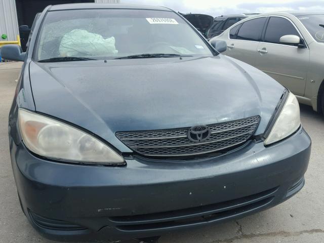 4T1BE32K93U695470 - 2003 TOYOTA CAMRY LE GREEN photo 9