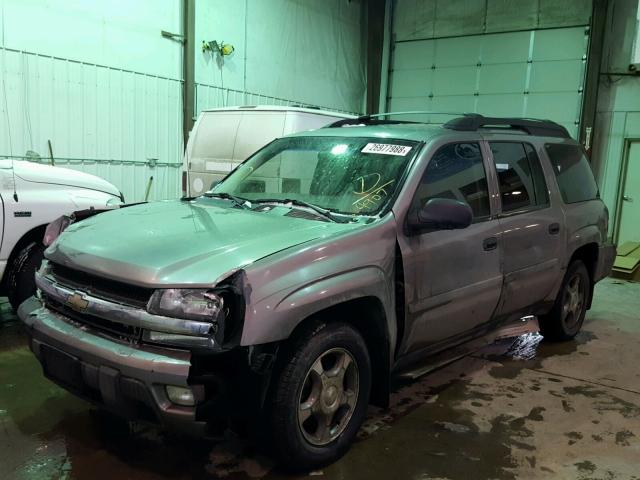 1GNET16S466134907 - 2006 CHEVROLET TRAILBLAZE GRAY photo 2