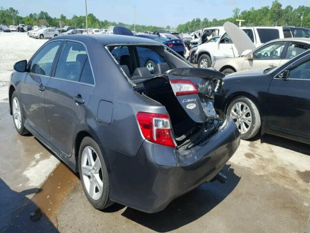 4T1BF1FK3EU321340 - 2014 TOYOTA CAMRY GRAY photo 3