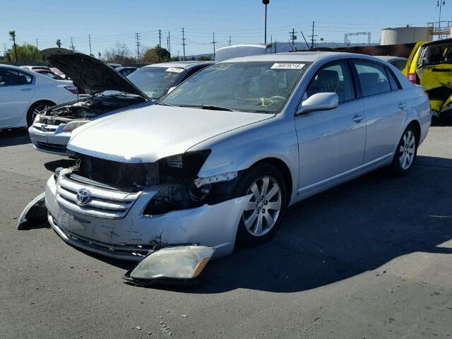 4T1BK36B86U140937 - 2006 TOYOTA AVALON XL SILVER photo 2