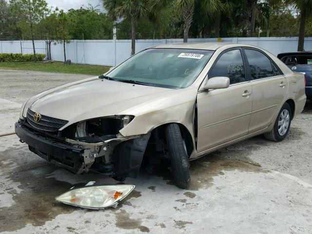 4T1BE32K33U127151 - 2003 TOYOTA CAMRY LE GOLD photo 2