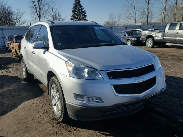 1GNER23D39S102150 - 2009 CHEVROLET TRAVERSE L SILVER photo 1