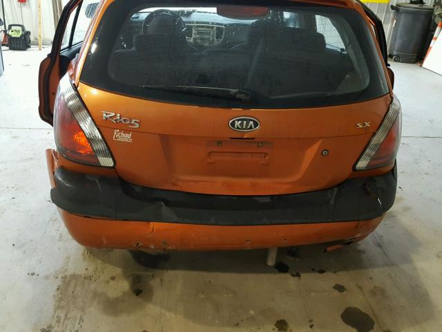 KNADE163266169305 - 2006 KIA RIO 5 ORANGE photo 9