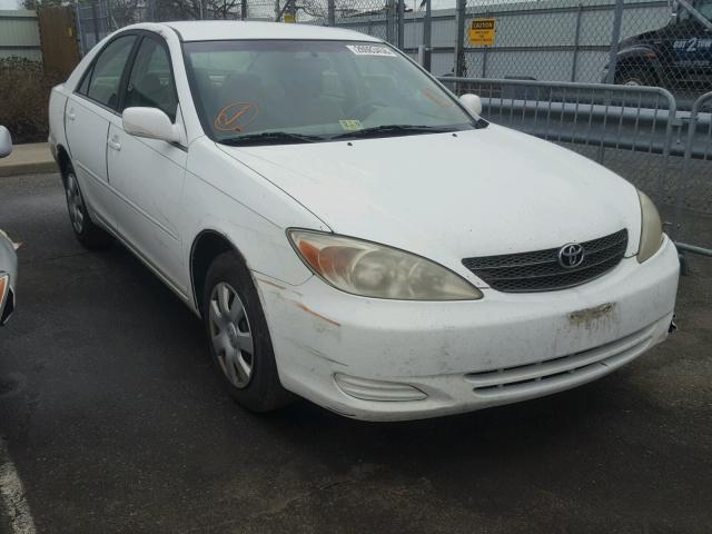 4T1BE32K02U079252 - 2002 TOYOTA CAMRY LE WHITE photo 1