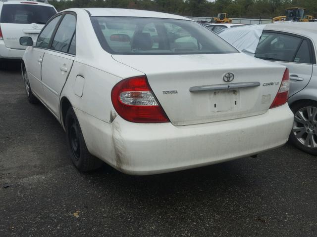 4T1BE32K02U079252 - 2002 TOYOTA CAMRY LE WHITE photo 3