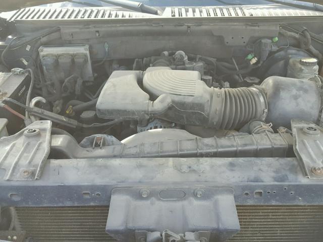 1FMRU15W34LA56349 - 2004 FORD EXPEDITION BLUE photo 7