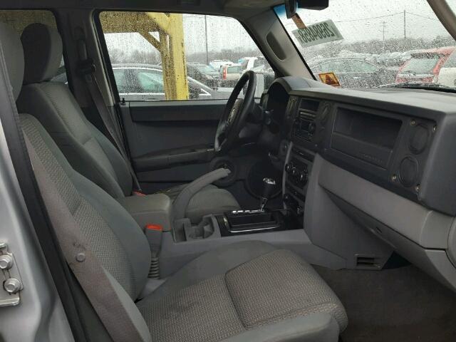 1J8HG48KX7C700959 - 2007 JEEP COMMANDER ვერცხლისფერი ფოტო 5