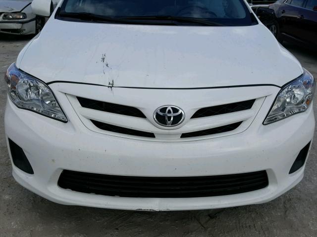 2T1BU4EE9DC995110 - 2013 TOYOTA COROLLA BA WHITE photo 9