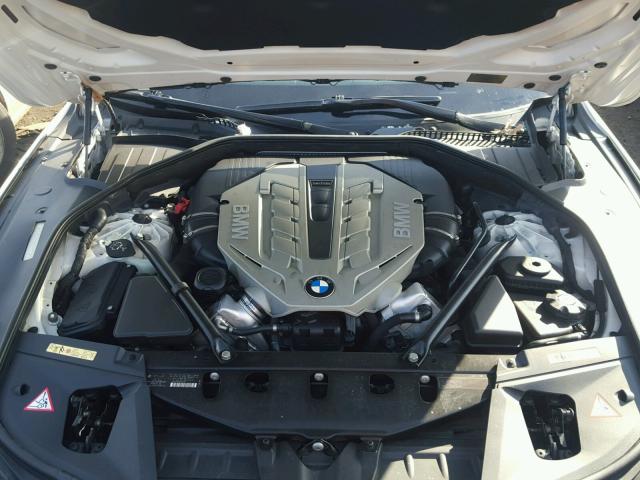 WBAKA83559CY34771 - 2009 BMW 750 I WHITE photo 7
