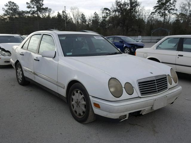 WDBJF20F7TJ007060 - 1996 MERCEDES-BENZ E 300D WHITE photo 1