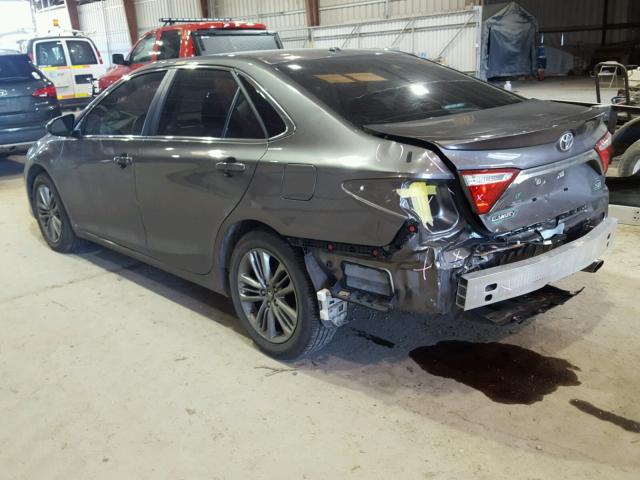 4T1BF1FK5GU210355 - 2016 TOYOTA CAMRY LE GRAY photo 3