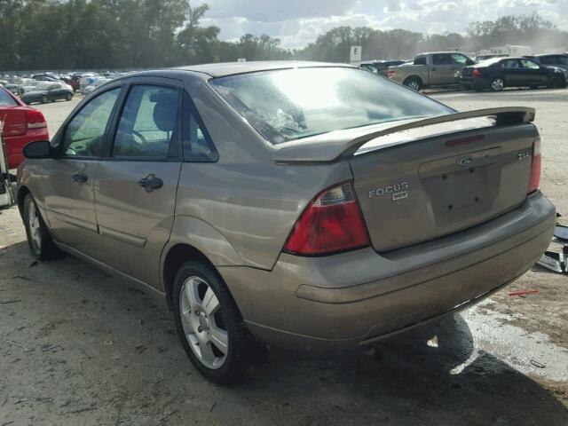1FAFP34N55W273331 - 2005 FORD FOCUS ZX4 GOLD photo 3
