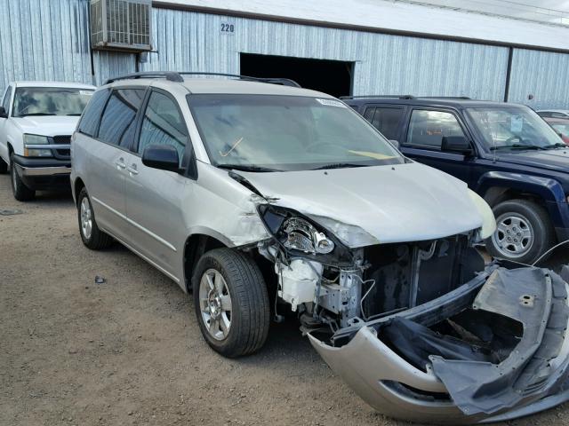 5TDZA23C14S132127 - 2004 TOYOTA SIENNA CE SILVER photo 1