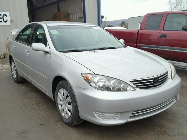 4T1BE32K35U388136 - 2005 TOYOTA CAMRY LE SILVER photo 1