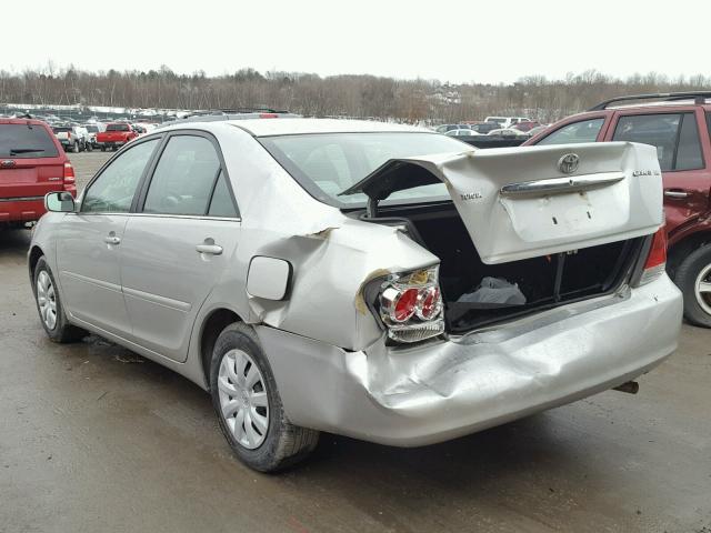 4T1BE32K35U388136 - 2005 TOYOTA CAMRY LE SILVER photo 3