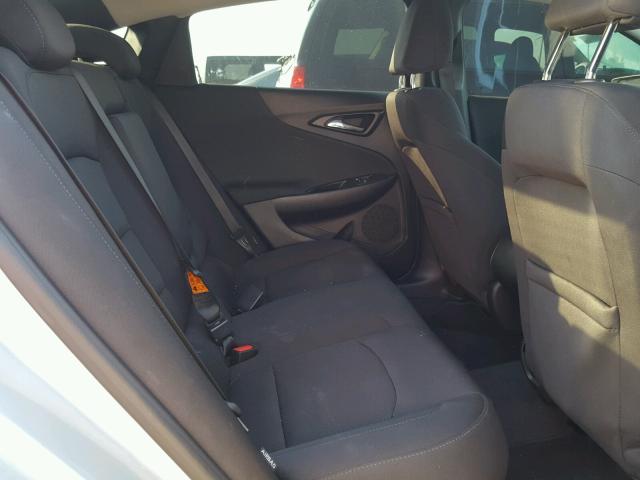 1G1ZB5ST1HF193217 - 2017 CHEVROLET MALIBU LS ვერცხლისფერი ფოტო 6