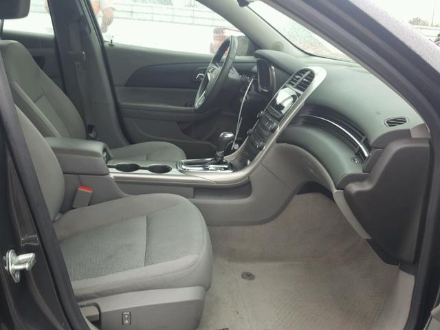 1G11A5SA2DF311994 - 2013 CHEVROLET MALIBU LS ნაცრისფერი ფოტო 5