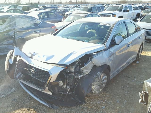 KMHE24L18GA022209 - 2016 HYUNDAI SONATA HYB SILVER photo 2