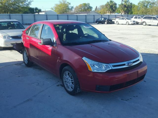 1FAHP35N79W245186 - 2009 FORD FOCUS SE RED photo 1